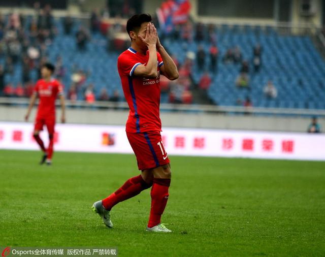 报道称，卢卡库的未来充满不确定性，而罗马也很难将他买断。